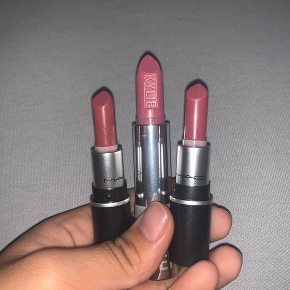 MAC Bundle - Picture 2 of 2